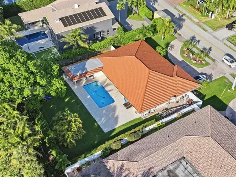 713 Diplomat Parkway Hallandale Beach FL 33009