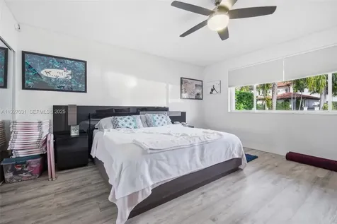713 Diplomat Parkway Hallandale Beach FL 33009