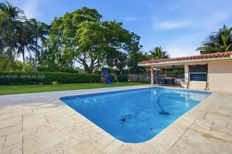 713 Diplomat Parkway Hallandale Beach FL 33009