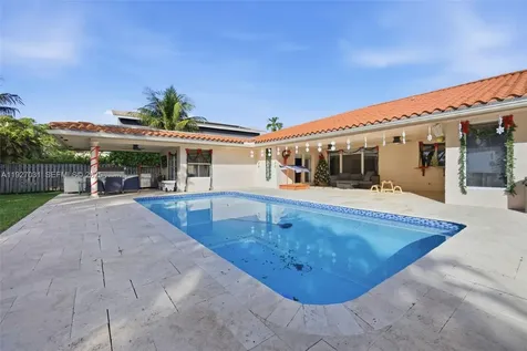 713 Diplomat Parkway Hallandale Beach FL 33009