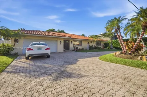 713 Diplomat Parkway Hallandale Beach FL 33009