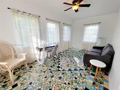 1872 SW 9th Street Miami FL 33135