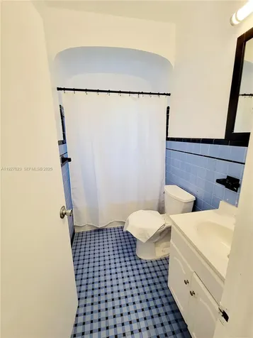1872 SW 9th Street Miami FL 33135