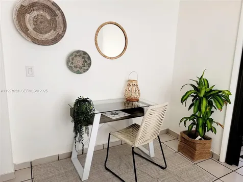 1872 SW 9th Street Miami FL 33135