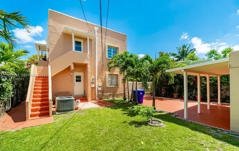 1872 SW 9th Street Miami FL 33135