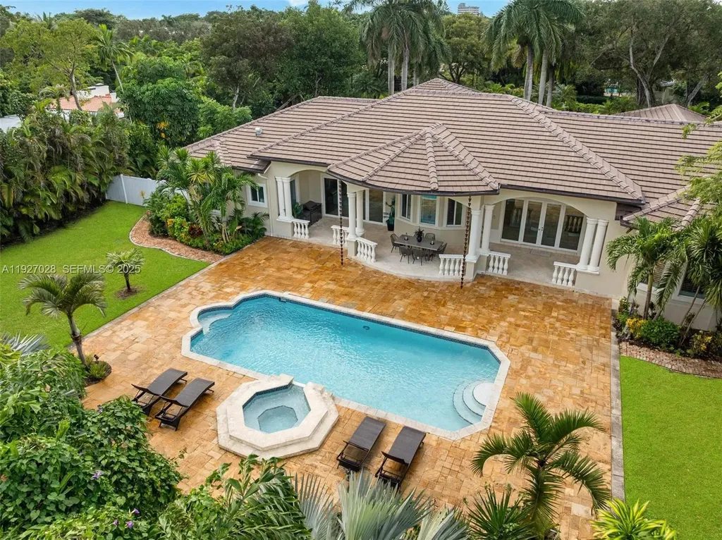 6890 SW 94th Street Pinecrest FL 33156