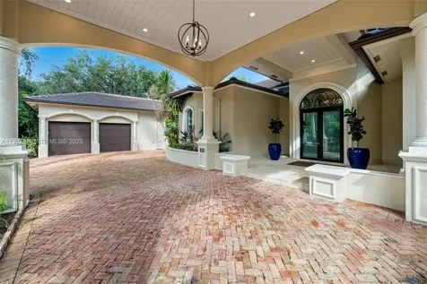 6890 SW 94th Street Pinecrest FL 33156