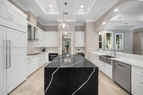 6890 SW 94th Street Pinecrest FL 33156