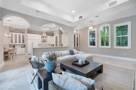 6890 SW 94th Street Pinecrest FL 33156