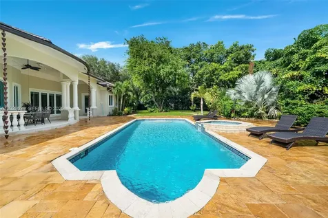 6890 SW 94th Street Pinecrest FL 33156