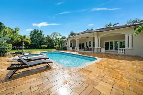 6890 SW 94th Street Pinecrest FL 33156