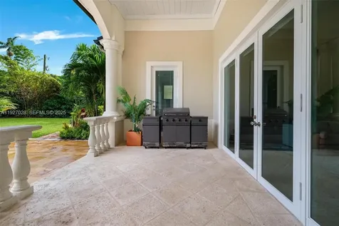 6890 SW 94th Street Pinecrest FL 33156