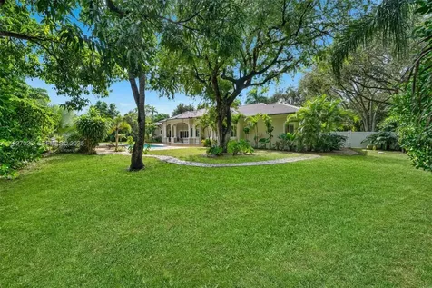 6890 SW 94th Street Pinecrest FL 33156