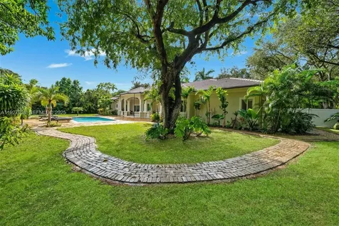 6890 SW 94th Street Pinecrest FL 33156