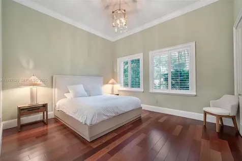 6890 SW 94th Street Pinecrest FL 33156