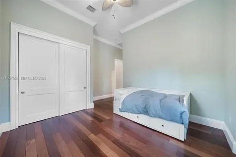 6890 SW 94th Street Pinecrest FL 33156
