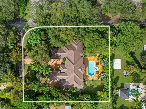 6890 SW 94th Street Pinecrest FL 33156