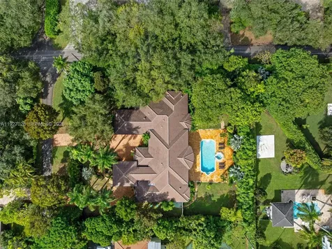 6890 SW 94th Street Pinecrest FL 33156