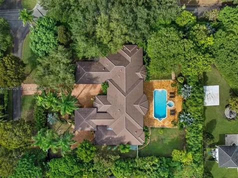 6890 SW 94th Street Pinecrest FL 33156
