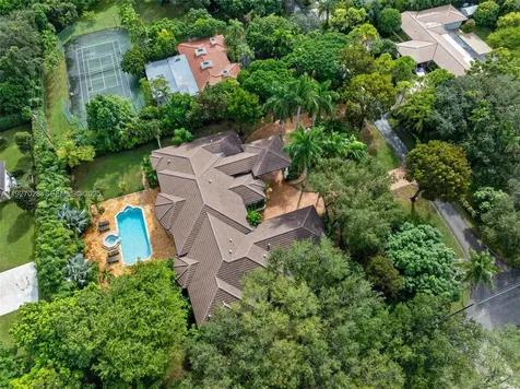 6890 SW 94th Street Pinecrest FL 33156