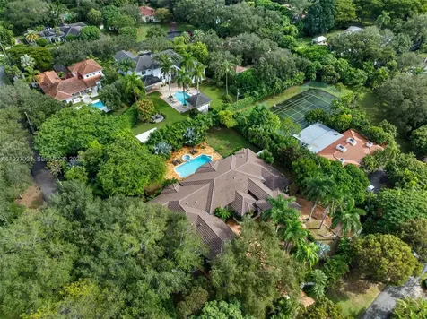 6890 SW 94th Street Pinecrest FL 33156