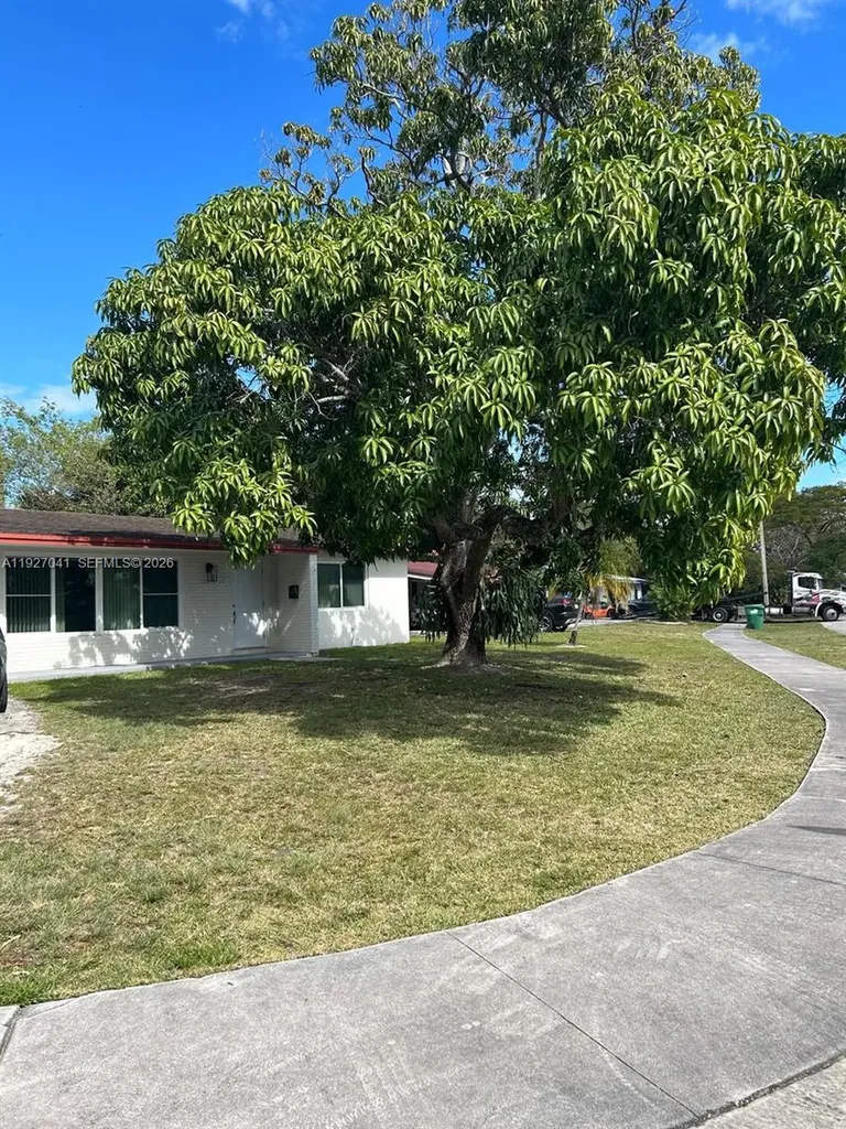 10011 SW 162nd Street Miami FL 33157