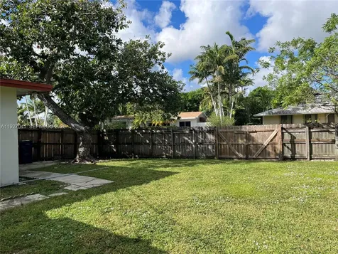 10011 SW 162nd Street Miami FL 33157
