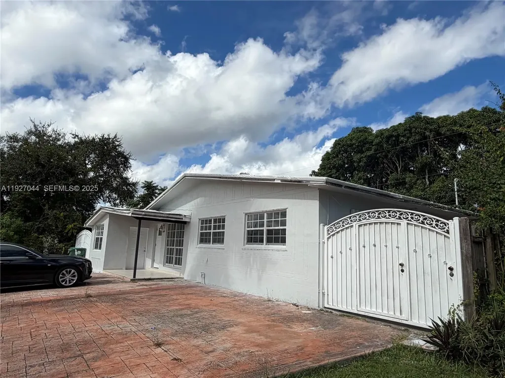 12455 SW 185th Terrace Miami FL 33177