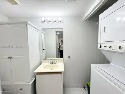 540 Brickell Key Drive Miami FL 33131