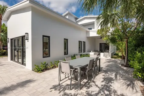 306 Plymouth Road West Palm Beach FL 33405