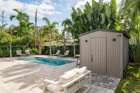 306 Plymouth Road West Palm Beach FL 33405