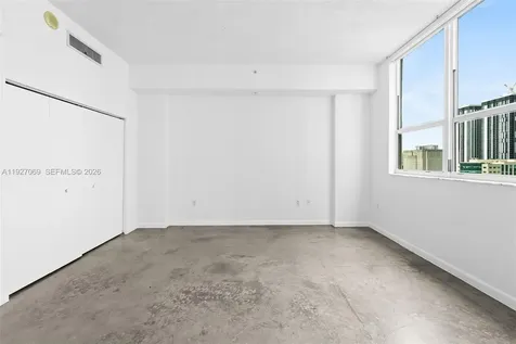 133 NE 2nd Avenue Miami FL 33132