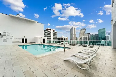 133 NE 2nd Avenue Miami FL 33132