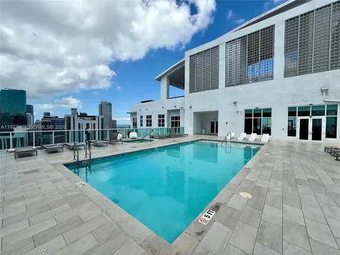 133 NE 2nd Avenue Miami FL 33132
