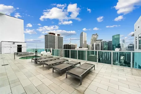 133 NE 2nd Avenue Miami FL 33132