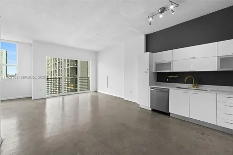 133 NE 2nd Avenue Miami FL 33132