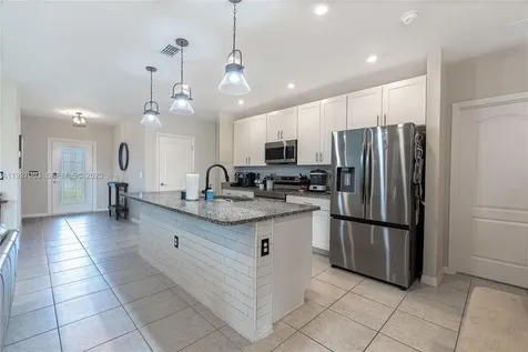 10609 SW Vasari Way Port Saint Lucie FL 34987