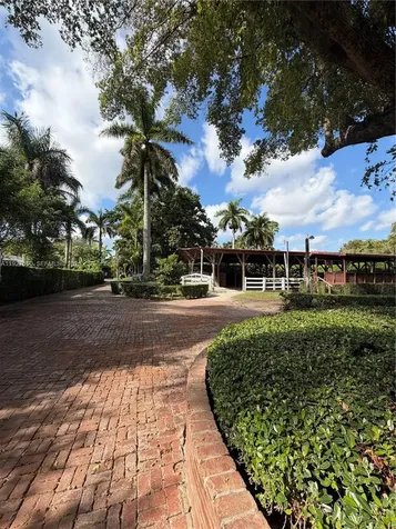 5877 SW 123rd Avenue Miami FL 33183