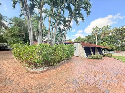 5877 SW 123rd Avenue Miami FL 33183