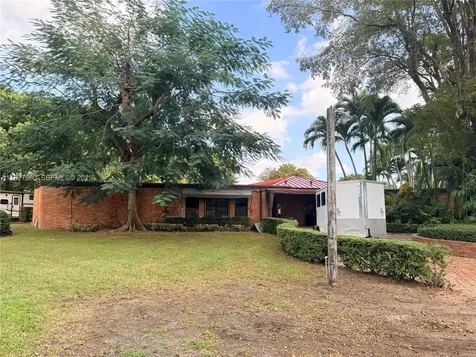5877 SW 123rd Avenue Miami FL 33183