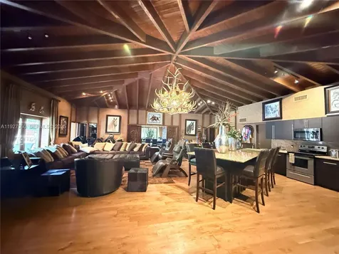 5877 SW 123rd Avenue Miami FL 33183