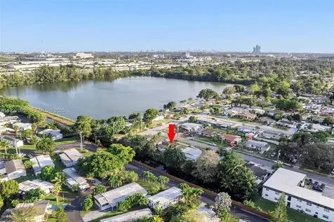 5511 SW 36th Court Davie FL 33314