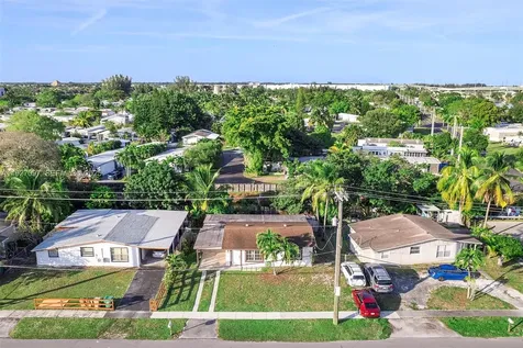 5511 SW 36th Court Davie FL 33314