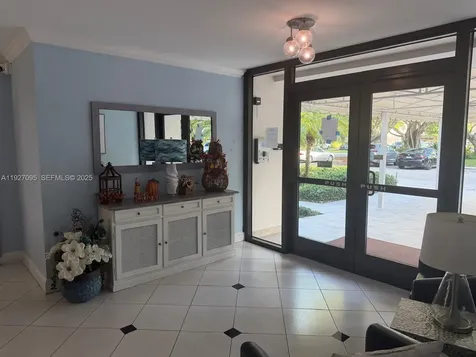 2801 N Palm Aire Drive Pompano Beach FL 33069