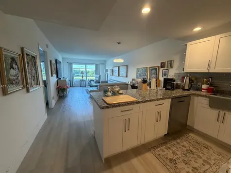 2801 N Palm Aire Drive Pompano Beach FL 33069