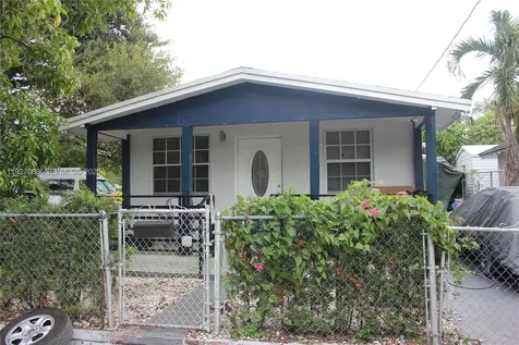 5573 NE 3rd Avenue Miami FL 33137
