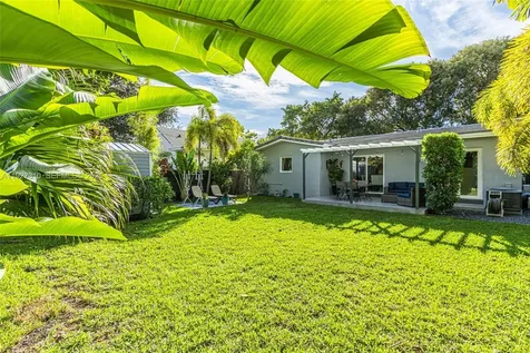 475 NW 42nd Street Miami FL 33127