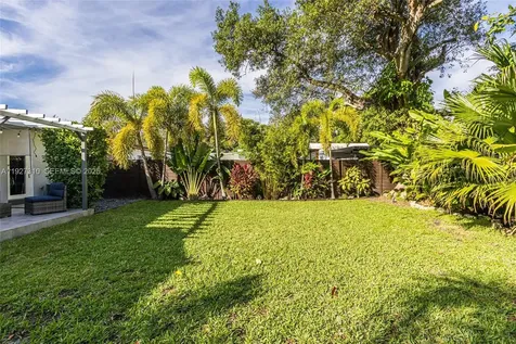 475 NW 42nd Street Miami FL 33127