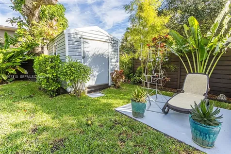475 NW 42nd Street Miami FL 33127