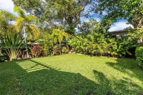 475 NW 42nd Street Miami FL 33127